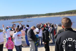 Жители Всеволожского района бьют тревогу по поводу строительства «мусорного полигона на Ладоге». О чем речь?